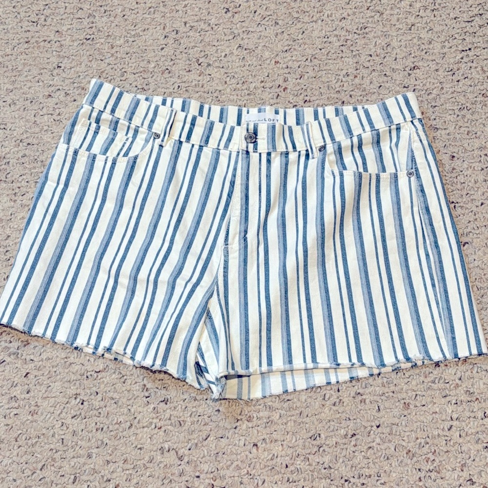 Loft striped denim shorts - size 32/14